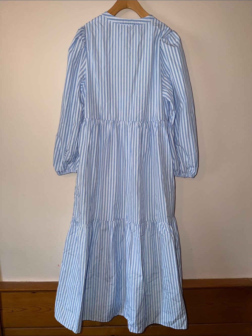 Pomander Place NWT Blue & White Striped Tiered Midi Dress 3/4 Sleeve Size M - Picture 6 of 7